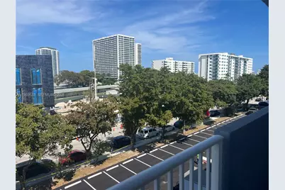 1801 S Treasure Dr #504, North Bay Village, FL 33141 - Photo 14