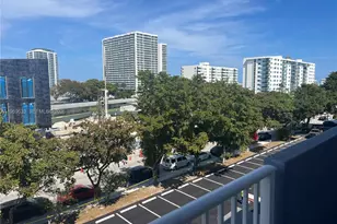 1801 S Treasure Dr, North Bay Village, FL 33141 - Photo 14