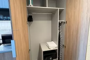 159 NE 6th St, Miami, FL 33132 - Photo 6