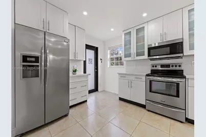 3605 SW 122nd Pl #1, Miami, FL 33175 - Photo 10