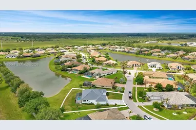 520 Caroline Drive, Vero Beach, FL 32968 - Photo 36