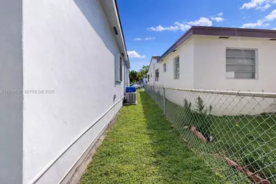 1611 SW 21st St, Miami, FL 33145 - Photo 56