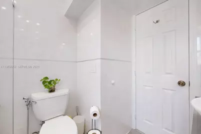 1611 SW 21st St, Miami, FL 33145 - Photo 20