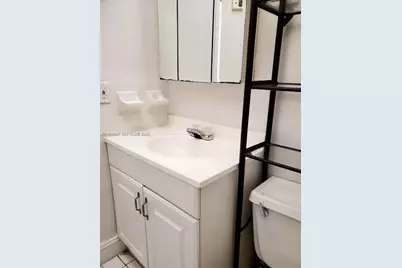 10090 NW 80 Ct #1321, Hialeah Gardens, FL 33016 - Photo 8