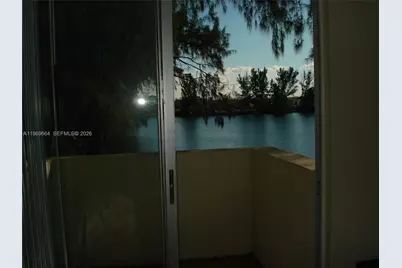 10090 NW 80 Ct #1321, Hialeah Gardens, FL 33016 - Photo 12