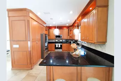 18243 Blue Lake Way, Boca Raton, FL 33498 - Photo 10