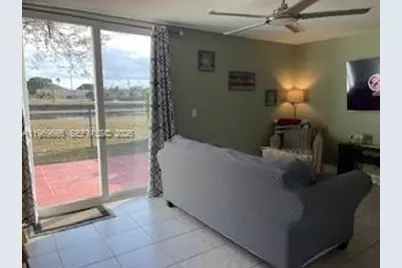 11712 SW 1st St, Coral Springs, FL 33071 - Photo 8
