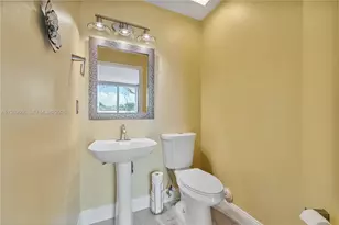 11712 SW 1st St, Coral Springs, FL 33071 - Photo 8