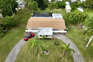 19520 SW 128th Ave, Miami, FL 33177 - Photo 2