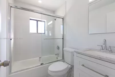 7821 W 29th Way #201, Hialeah, FL 33018 - Photo 28