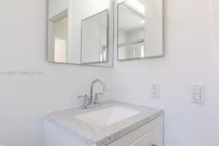 7821 W 29th Way, Hialeah, FL 33018 - Photo 26