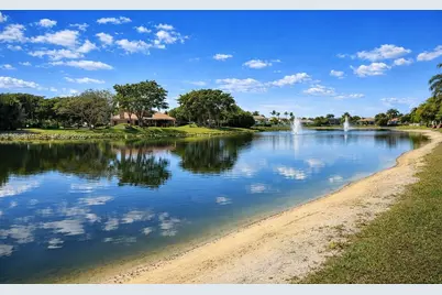 12486 World Cup Ln, Wellington, FL 33414 - Photo 10