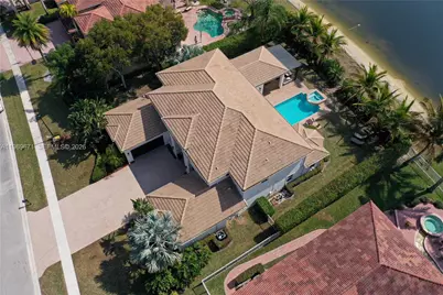 12486 World Cup Ln, Wellington, FL 33414 - Photo 10