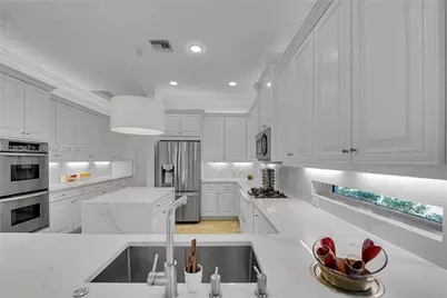 12486 World Cup Ln, Wellington, FL 33414 - Photo 18