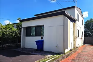 323 SW 31st Ct, Miami, FL 33135 - Photo 2