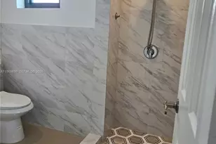 323 SW 31st Ct, Miami, FL 33135 - Photo 10