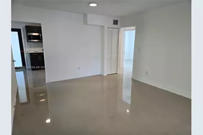 323 SW 31st Ct #1, Miami, FL 33135 - Photo 4