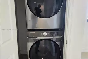 323 SW 31st Ct, Miami, FL 33135 - Photo 18