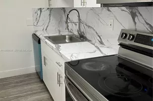 1999 NW 2nd St, Miami, FL 33125 - Photo 24