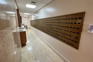 2899 Collins Ave, Miami Beach, FL 33140 - Photo 32