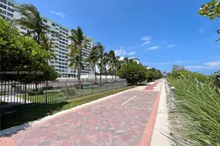 2899 Collins Ave, Miami Beach, FL 33140 - Photo 24