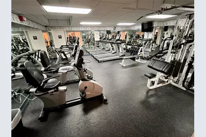 2899 Collins Ave #740, Miami Beach, FL 33140 - Photo 30