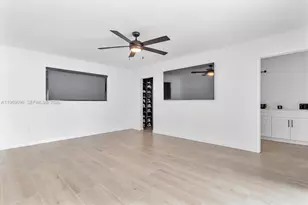 10950 NW 16th Ct, Pembroke Pines, FL 33026 - Photo 18