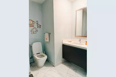 851 NE 1st Ave #2212, Miami, FL 33132 - Photo 16