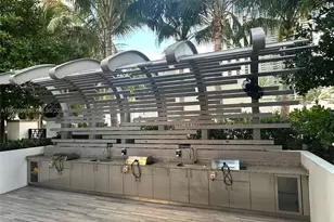 851 NE 1st Ave, Miami, FL 33132 - Photo 38