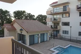 995 SW 84th Ave, Miami, FL 33144 - Photo 10