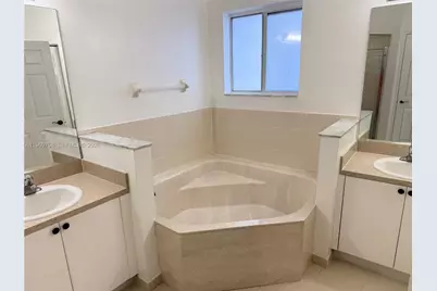 1958 SE 24th Ter, Homestead, FL 33035 - Photo 12