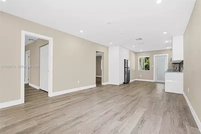 11919 NE 8th Av, Biscayne Park, FL 33161 - Photo 18