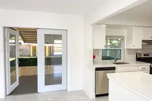 7040 NW 24th St, Sunrise, FL 33313 - Photo 2