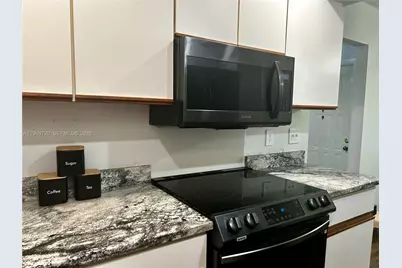 7903 Willow Spring Drive #1112, Lake Worth, FL 33467 - Photo 4