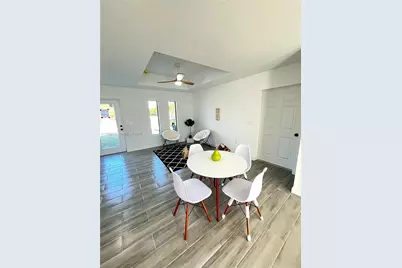 906 Capetown Ave, Lehigh Acres, FL 33974 - Photo 6