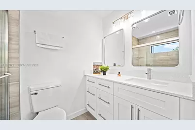 906 Capetown Ave, Lehigh Acres, FL 33974 - Photo 14