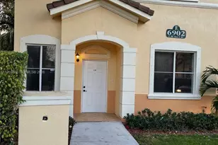 6902 NW 174th Terrace, Hialeah, FL 33015 - Photo 2