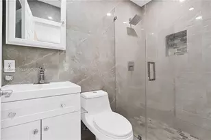 11919 NE 8th Ave, Biscayne Park, FL 33161 - Photo 10