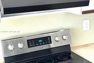 10219 SW 89th St, Miami, FL 33176 - Photo 10