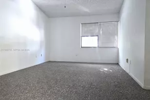 10219 SW 89th St, Miami, FL 33176 - Photo 16