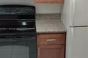 140 NW 87th Ave, Miami, FL 33172 - Photo 16