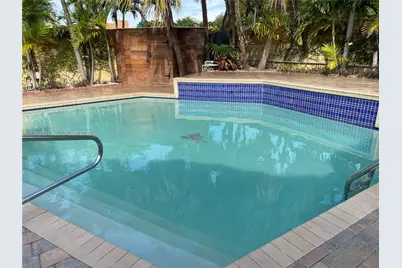 720 NW 123rd Ave, Miami, FL 33182 - Photo 28