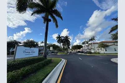 6243 SW 165th Ave, Miami, FL 33193 - Photo 2