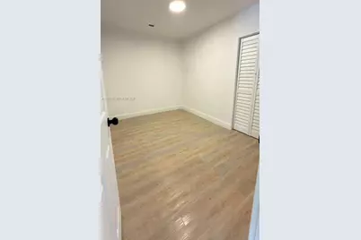 1980 Biarritz Dr #C, Miami Beach, FL 33141 - Photo 6