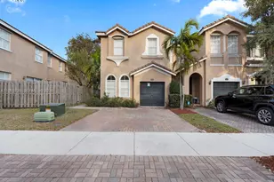 1483 SE 25th Ave, Homestead, FL 33035 - Photo 1