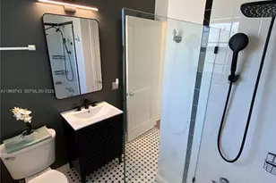 951 NE 116th St, Biscayne Park, FL 33161 - Photo 24