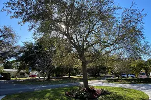 951 NE 116th St, Biscayne Park, FL 33161 - Photo 6