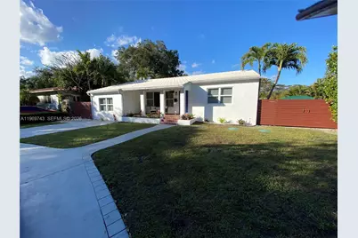 951 NE 116th St, Biscayne Park, FL 33161 - Photo 2