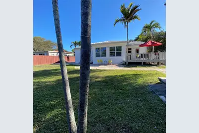 951 NE 116th St, Biscayne Park, FL 33161 - Photo 28