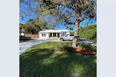 951 NE 116th St, Biscayne Park, FL 33161 - Photo 1